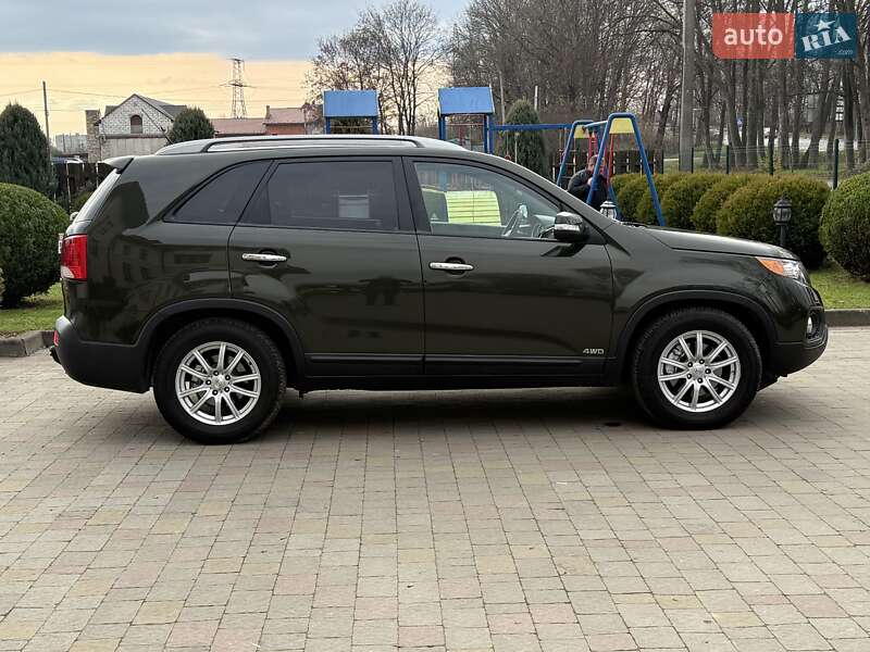 Внедорожник / Кроссовер Kia Sorento 2010 в Стрые