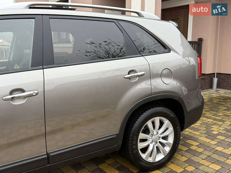 Позашляховик / Кросовер Kia Sorento 2010 в Коломиї