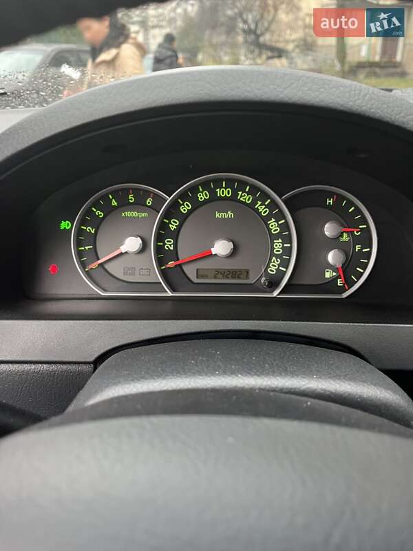 Позашляховик / Кросовер Kia Sorento 2008 в Львові фото 29 Позашляховик / Кросовер Kia Sorento 2008 в Львові