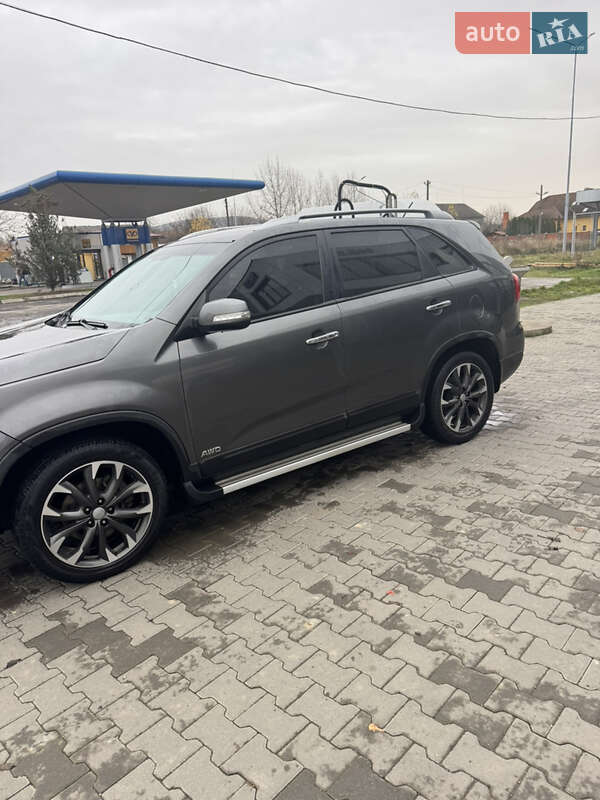 Внедорожник / Кроссовер Kia Sorento 2013 в Берегово