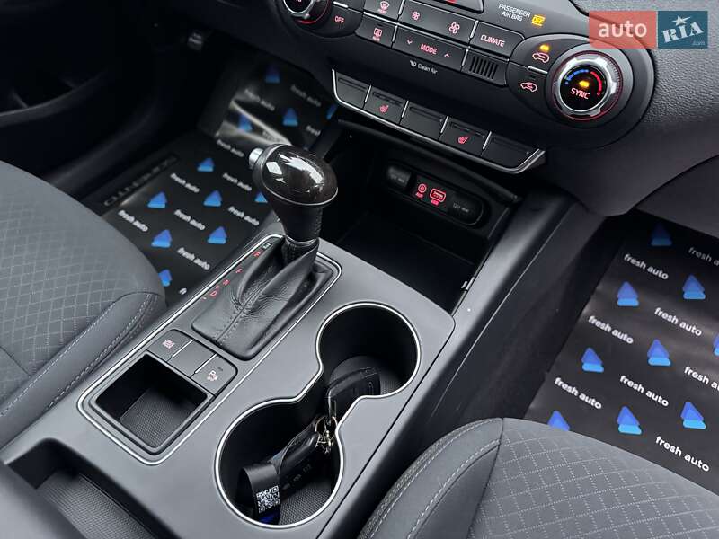 Позашляховик / Кросовер Kia Sorento 2017 в Рівному фото 35 Позашляховик / Кросовер Kia Sorento 2017 в Рівному