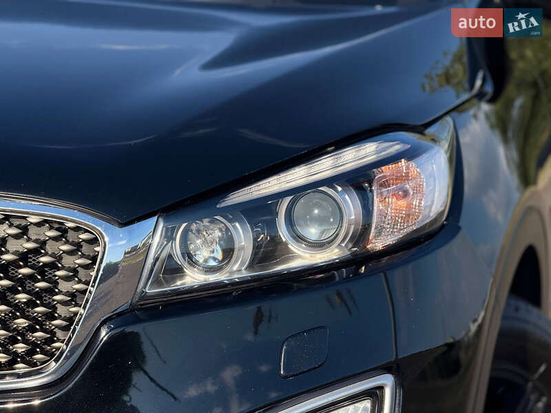 Внедорожник / Кроссовер Kia Sorento 2015 в Кривом Роге