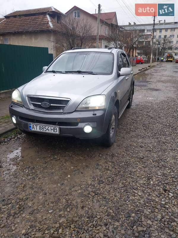Внедорожник / Кроссовер Kia Sorento 2005 в Ивано-Франковске
