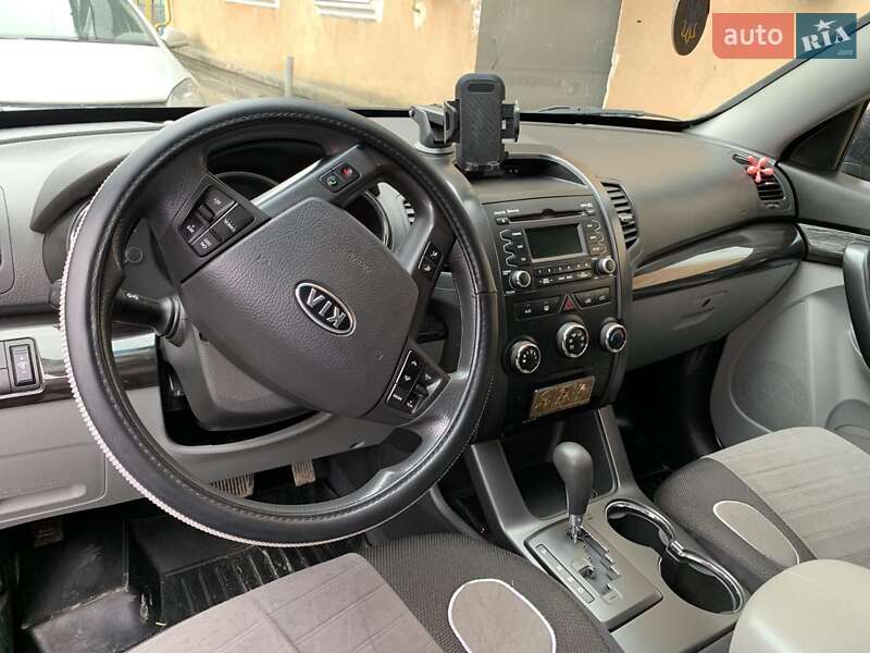Внедорожник / Кроссовер Kia Sorento 2011 в Каменец-Подольском