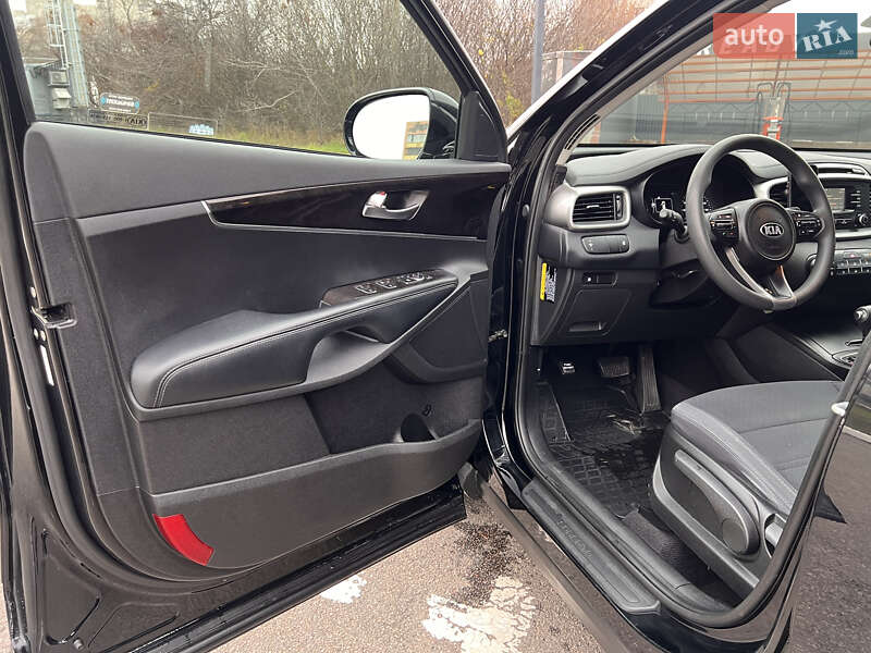 Позашляховик / Кросовер Kia Sorento 2017 в Харкові фото 12 Позашляховик / Кросовер Kia Sorento 2017 в Харкові