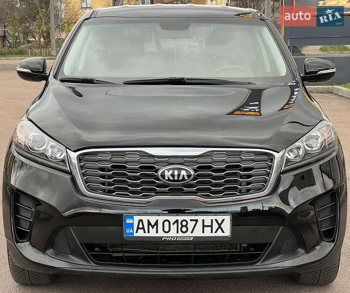 Позашляховик / Кросовер Kia Sorento 2018 в Житомирі