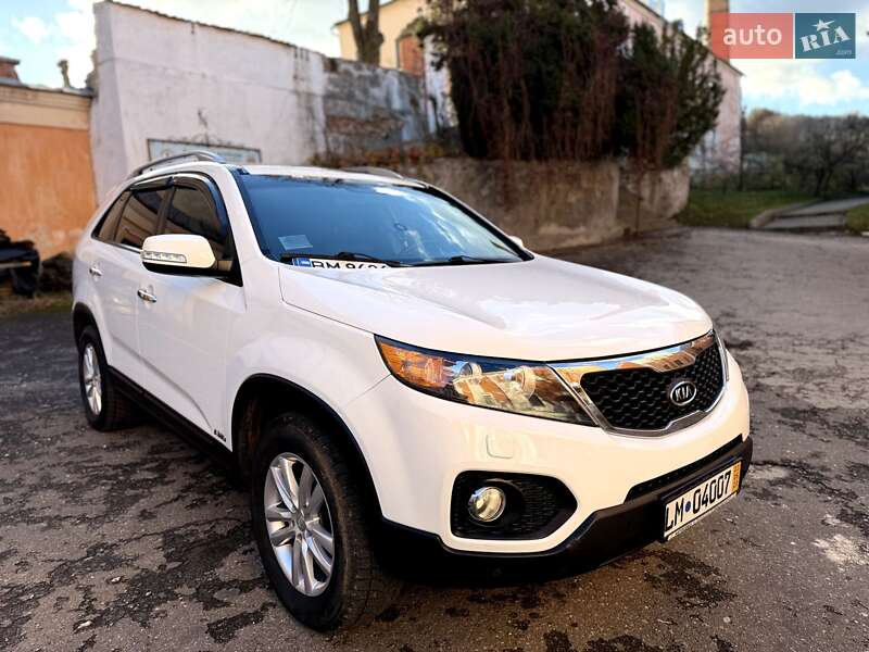Внедорожник / Кроссовер Kia Sorento 2010 в Кременце
