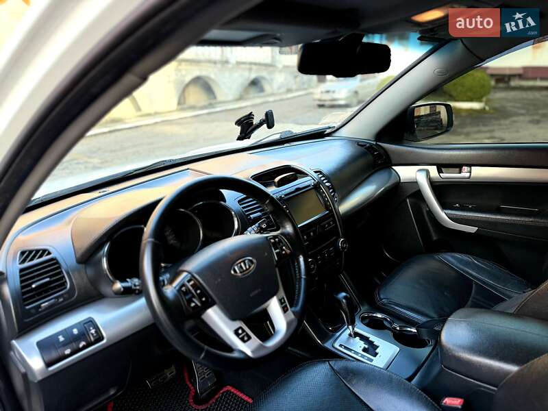 Внедорожник / Кроссовер Kia Sorento 2010 в Кременце