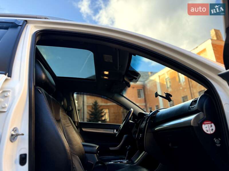 Внедорожник / Кроссовер Kia Sorento 2010 в Кременце