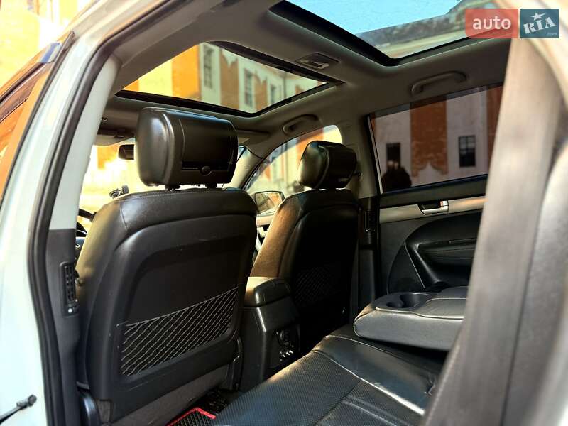 Внедорожник / Кроссовер Kia Sorento 2010 в Кременце