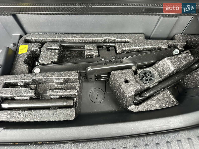 Внедорожник / Кроссовер Kia Sorento 2016 в Дубно