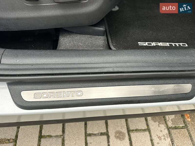 Внедорожник / Кроссовер Kia Sorento 2016 в Дубно