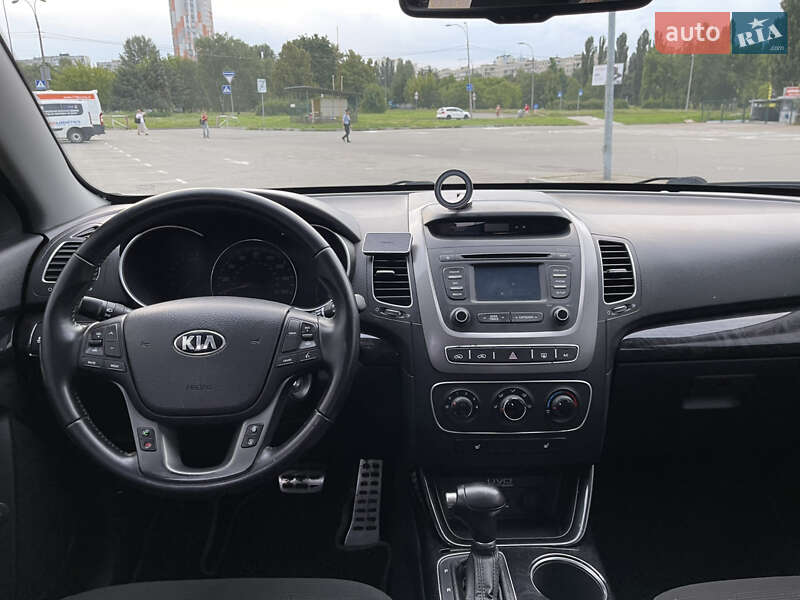 Внедорожник / Кроссовер Kia Sorento 2013 в Киеве фото 16 Внедорожник / Кроссовер Kia Sorento 2013 в Киеве
