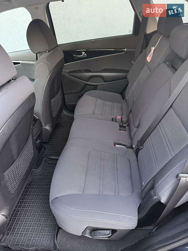 Внедорожник / Кроссовер Kia Sorento 2019 в Киеве фото 8 Внедорожник / Кроссовер Kia Sorento 2019 в Киеве