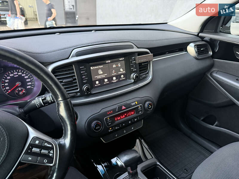 Внедорожник / Кроссовер Kia Sorento 2019 в Киеве фото 13 Внедорожник / Кроссовер Kia Sorento 2019 в Киеве