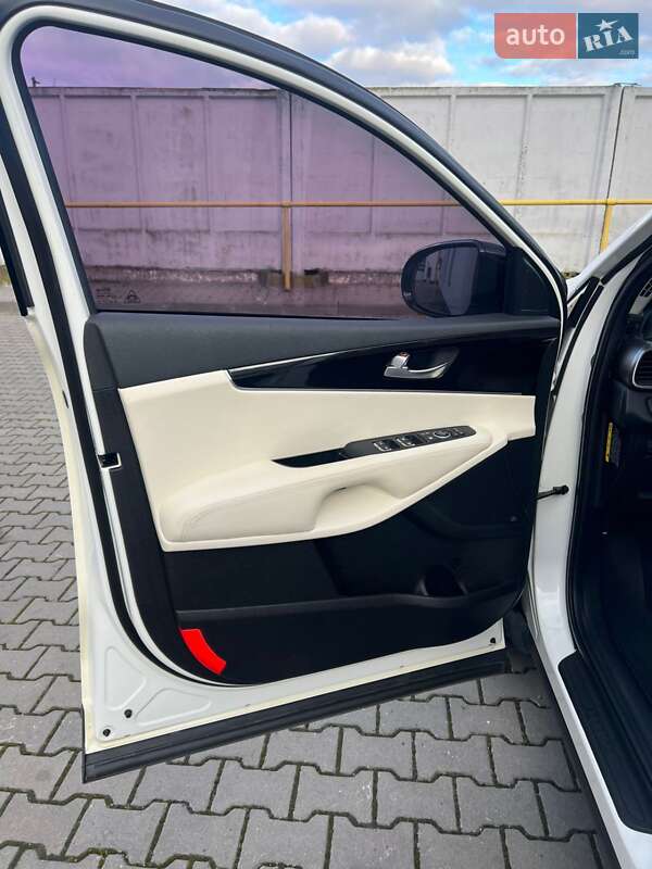 Внедорожник / Кроссовер Kia Sorento 2018 в Шептицькому фото 15 Внедорожник / Кроссовер Kia Sorento 2018 в Шептицькому