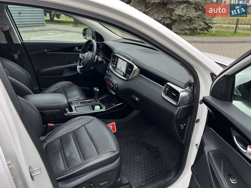 Внедорожник / Кроссовер Kia Sorento 2018 в Ивано-Франковске фото 46 Внедорожник / Кроссовер Kia Sorento 2018 в Ивано-Франковске