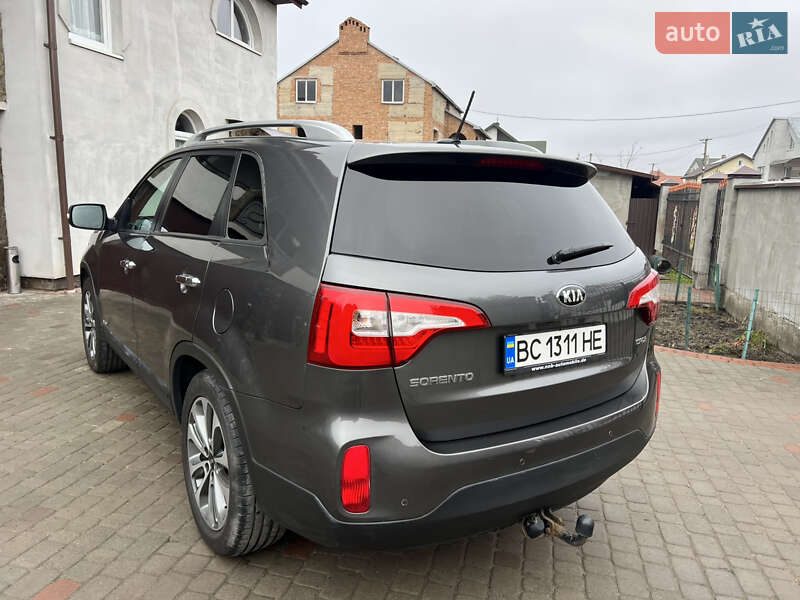 Позашляховик / Кросовер Kia Sorento 2013 в Львові
