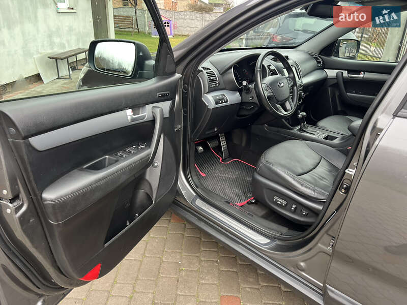 Позашляховик / Кросовер Kia Sorento 2013 в Львові