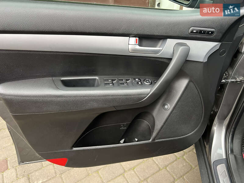 Позашляховик / Кросовер Kia Sorento 2013 в Львові