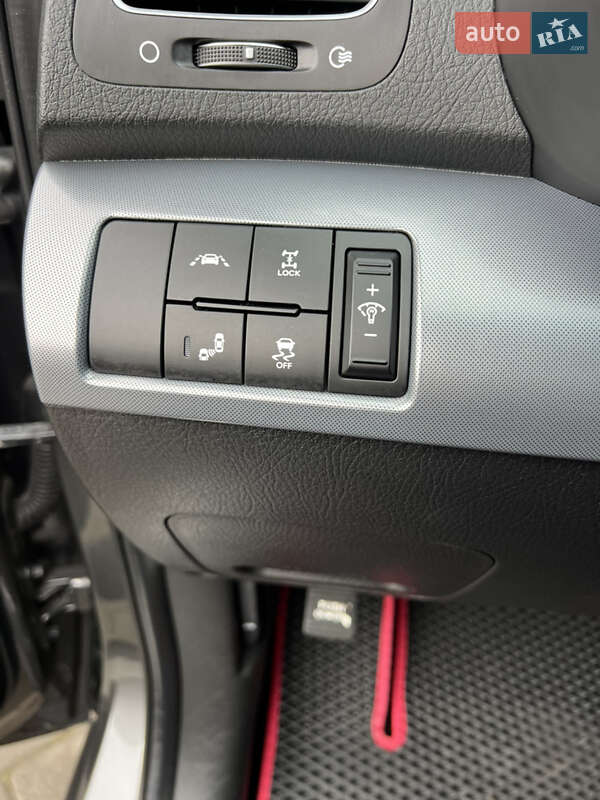 Позашляховик / Кросовер Kia Sorento 2013 в Львові