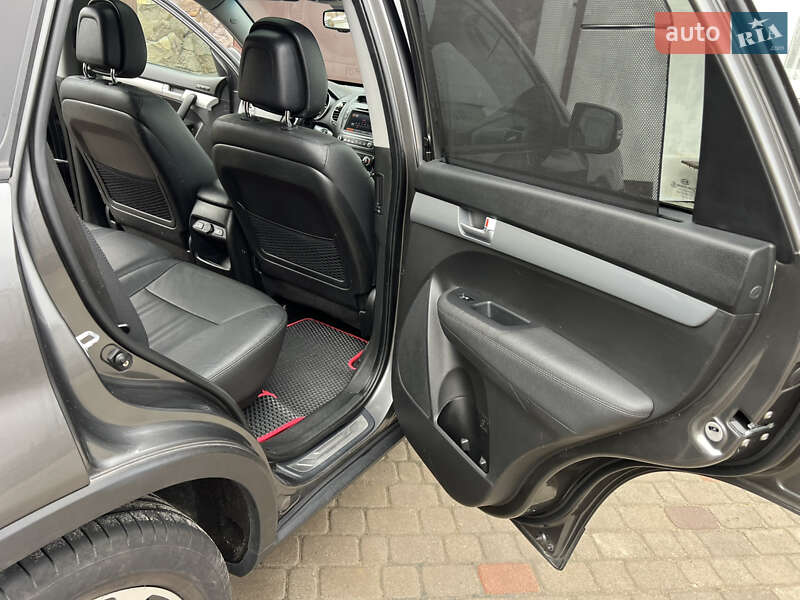 Позашляховик / Кросовер Kia Sorento 2013 в Львові
