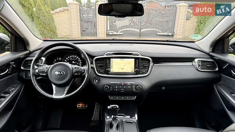 Внедорожник / Кроссовер Kia Sorento 2015 в Черновцах