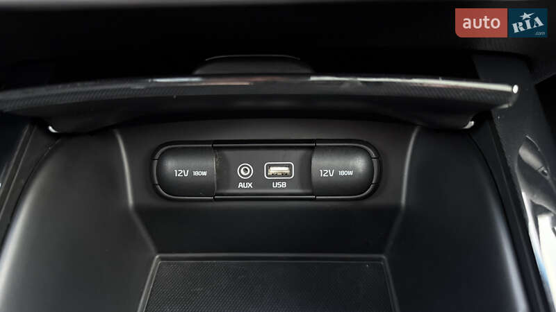 Внедорожник / Кроссовер Kia Sorento 2015 в Черновцах