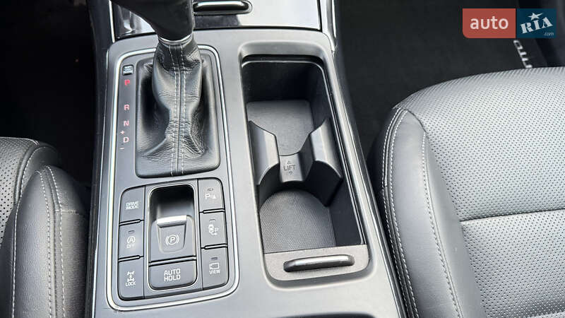 Внедорожник / Кроссовер Kia Sorento 2015 в Черновцах