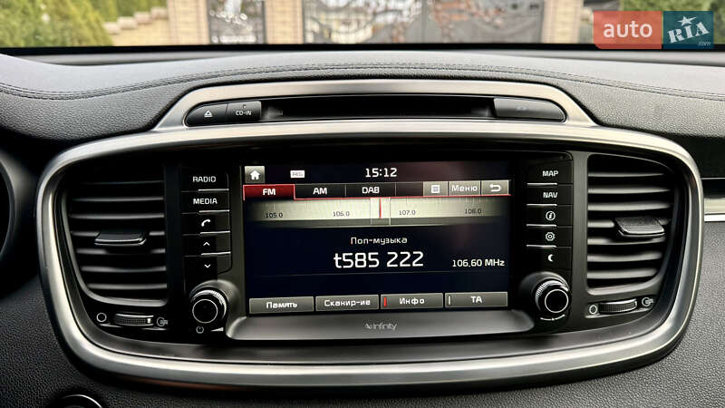 Внедорожник / Кроссовер Kia Sorento 2015 в Черновцах