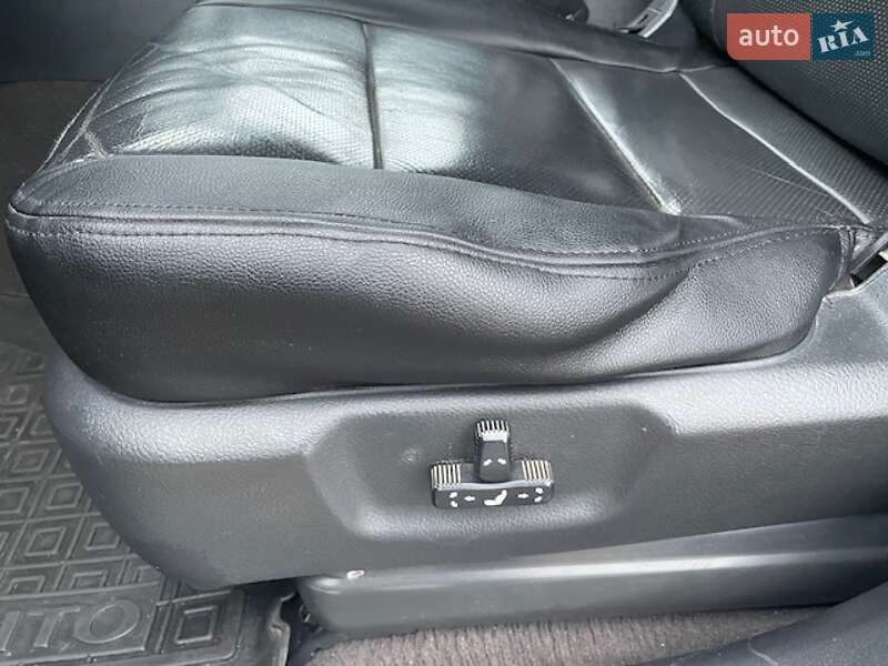 Внедорожник / Кроссовер Kia Sorento 2008 в Мостиске