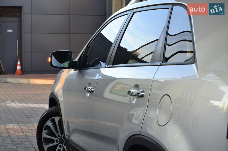 Внедорожник / Кроссовер Kia Sorento 2013 в Дрогобыче