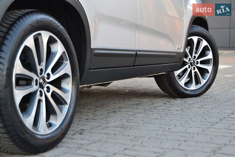 Внедорожник / Кроссовер Kia Sorento 2013 в Дрогобыче