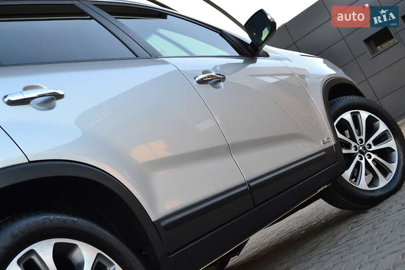 Внедорожник / Кроссовер Kia Sorento 2013 в Дрогобыче