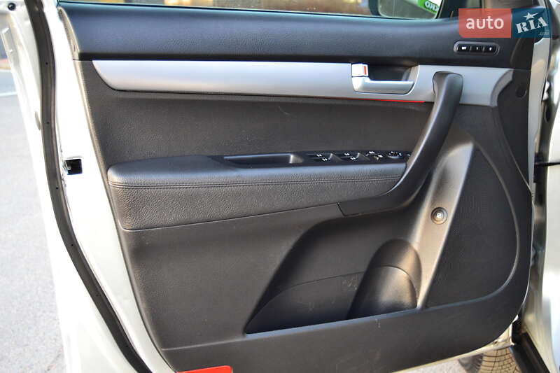 Внедорожник / Кроссовер Kia Sorento 2013 в Дрогобыче