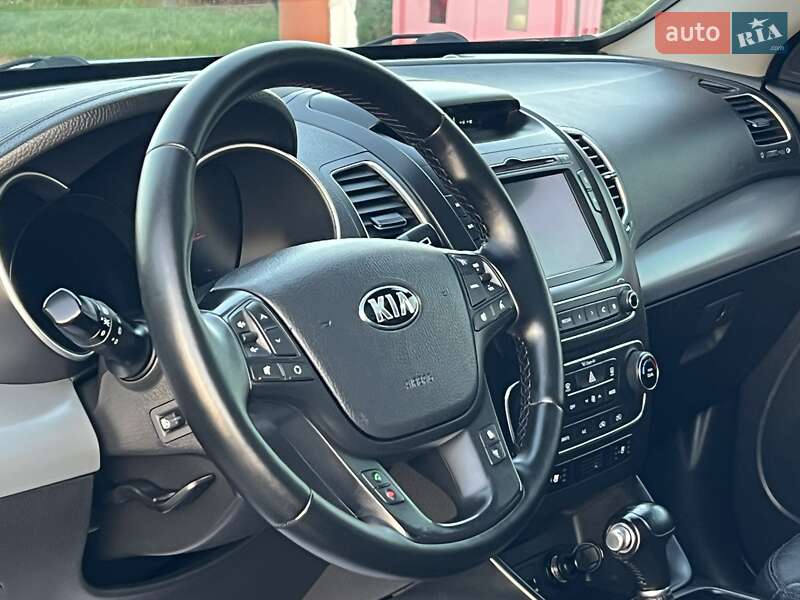 Внедорожник / Кроссовер Kia Sorento 2013 в Дрогобыче