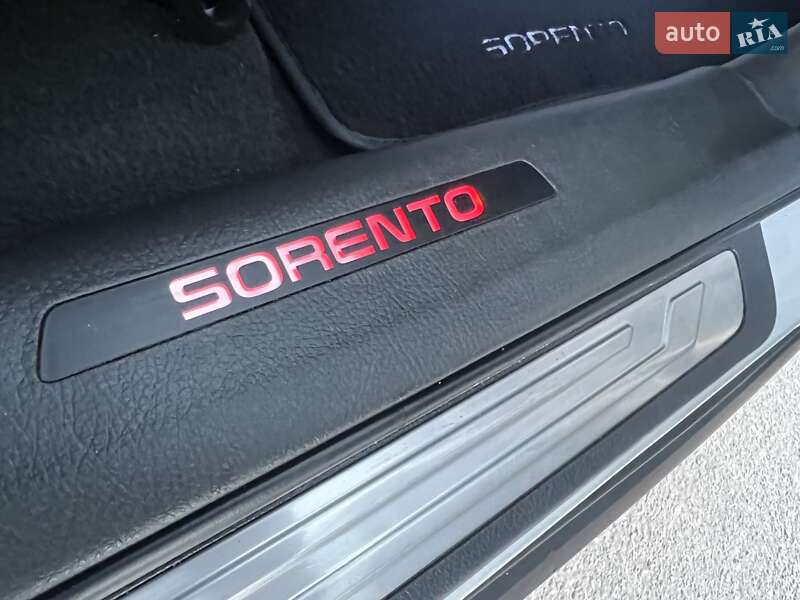 Внедорожник / Кроссовер Kia Sorento 2013 в Дрогобыче