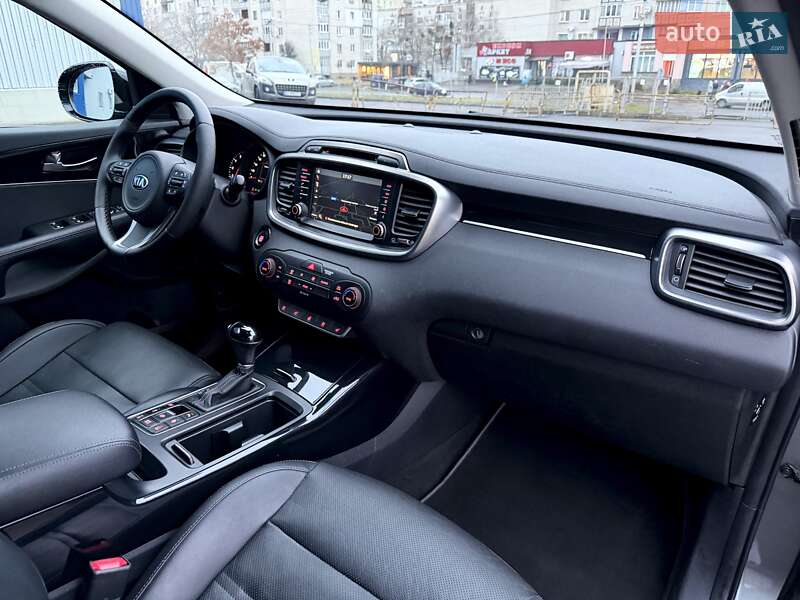 Внедорожник / Кроссовер Kia Sorento 2016 в Ковеле