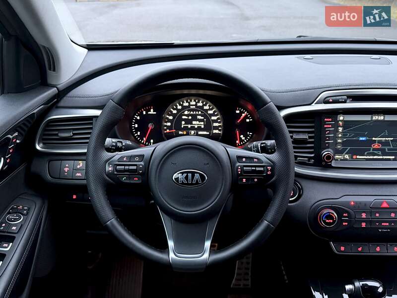 Внедорожник / Кроссовер Kia Sorento 2016 в Ковеле