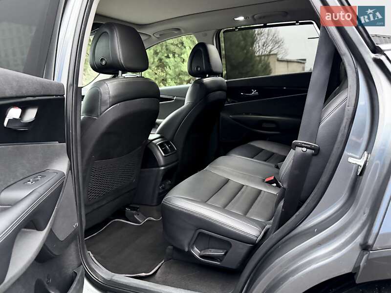 Внедорожник / Кроссовер Kia Sorento 2016 в Ковеле