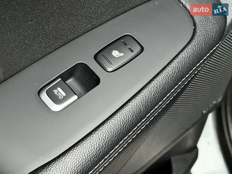 Внедорожник / Кроссовер Kia Sorento 2016 в Ковеле