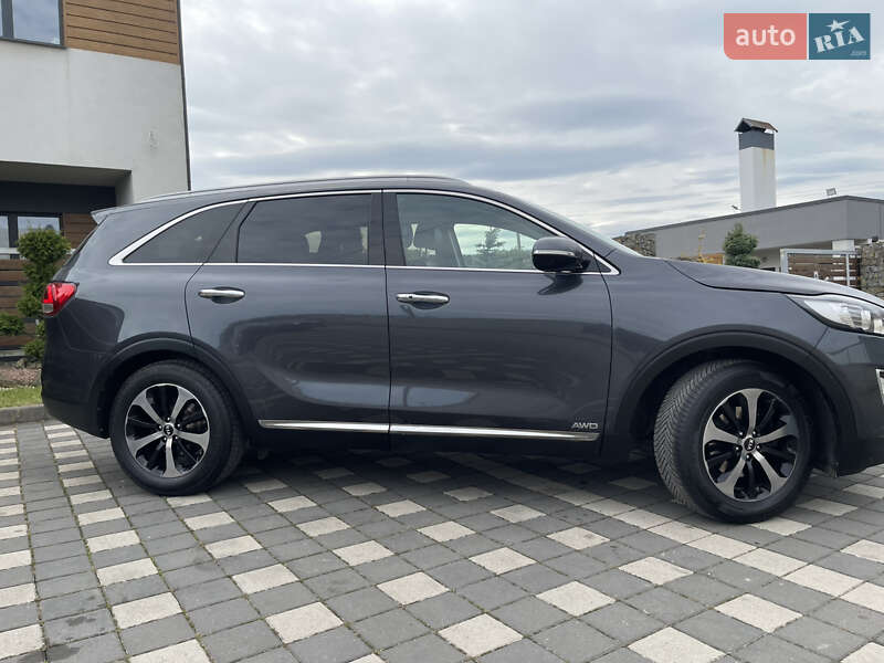 Внедорожник / Кроссовер Kia Sorento 2017 в Стрые