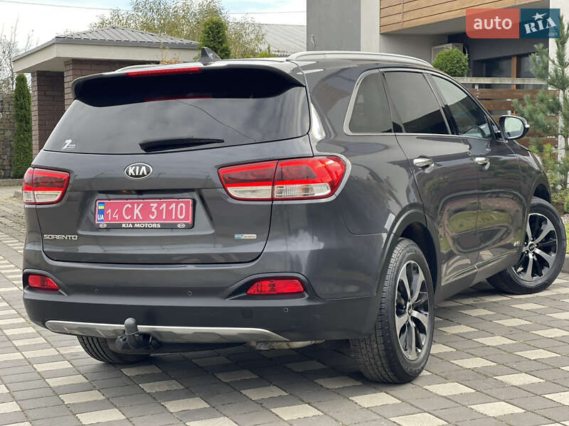 Внедорожник / Кроссовер Kia Sorento 2017 в Стрые