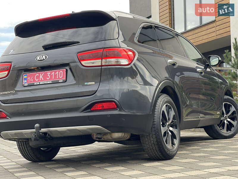 Внедорожник / Кроссовер Kia Sorento 2017 в Стрые