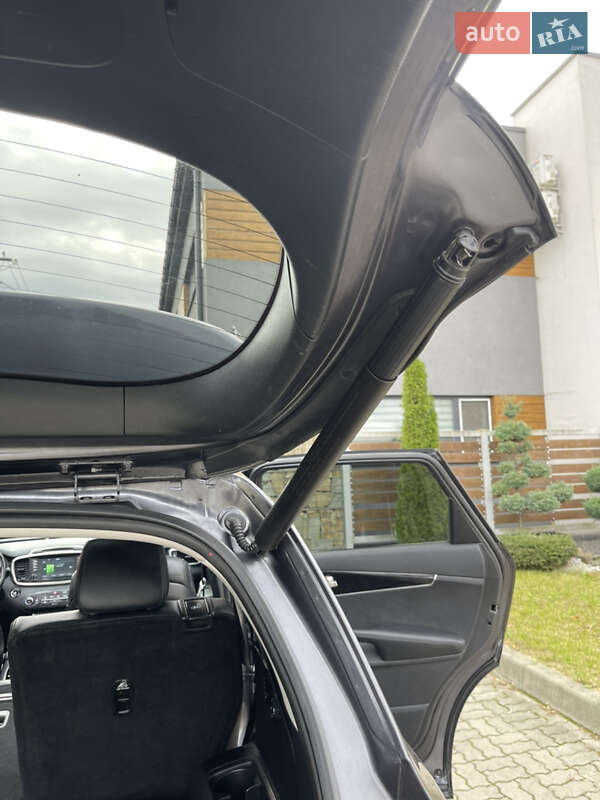 Внедорожник / Кроссовер Kia Sorento 2017 в Стрые