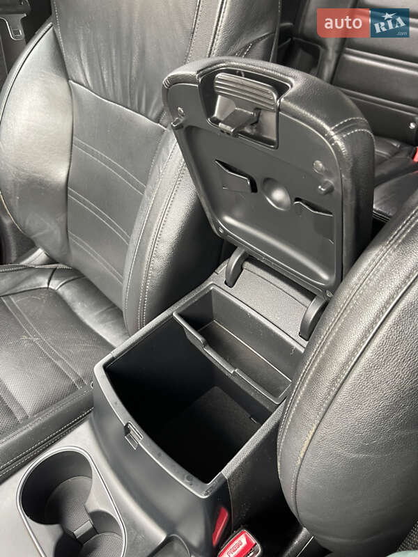 Внедорожник / Кроссовер Kia Sorento 2017 в Стрые