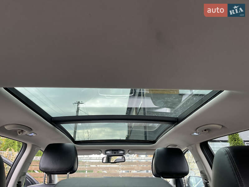 Внедорожник / Кроссовер Kia Sorento 2017 в Стрые