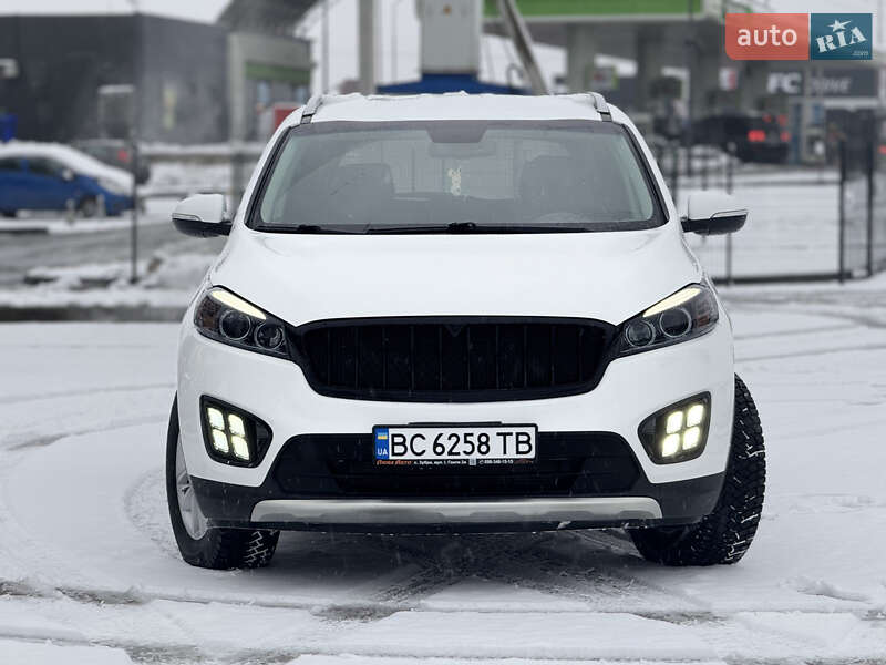 Позашляховик / Кросовер Kia Sorento 2016 в Львові