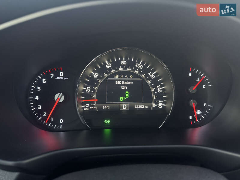 Позашляховик / Кросовер Kia Sorento 2016 в Львові