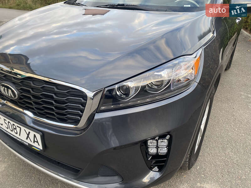 Позашляховик / Кросовер Kia Sorento 2019 в Самборі
